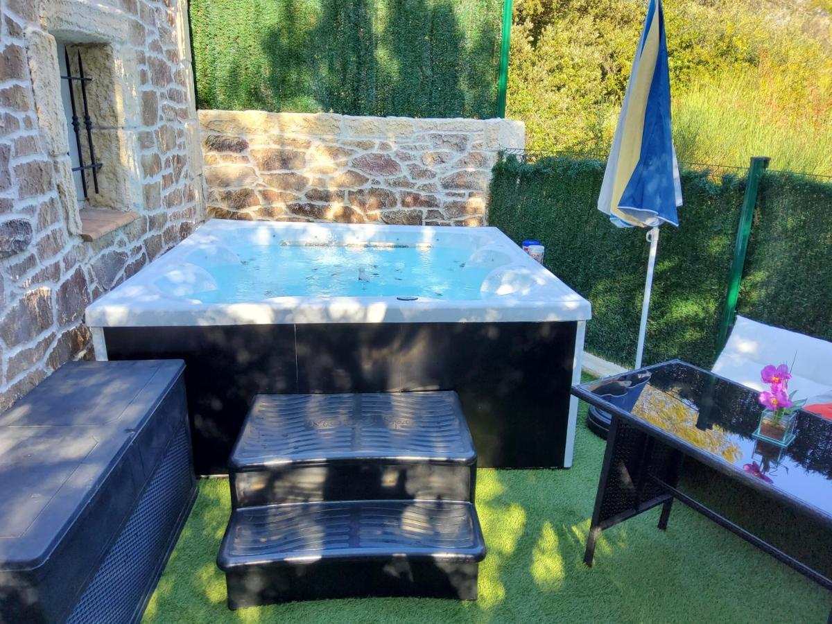 Studio Faillant Lorgues Spa Privatif Avec Superbe Piscine Zewnętrze zdjęcie